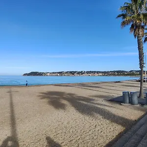 https://appartement-vue-sur-mer-six-fours-les-plages.fr-provencehotel.com